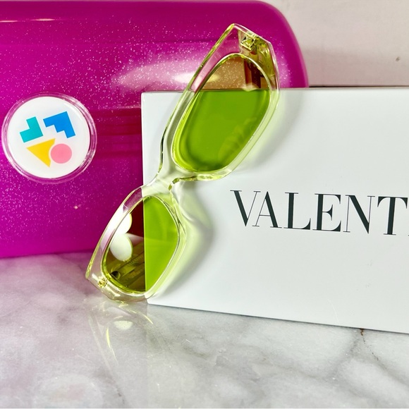 Valentino Garavani V-Logo Square Frame Acetate Sunglasses - Picture 2 of 12